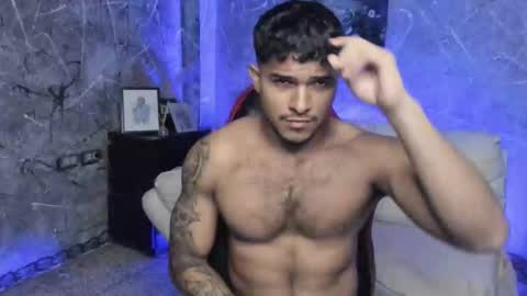 Leo independent model online show from November 7, 2:14 am