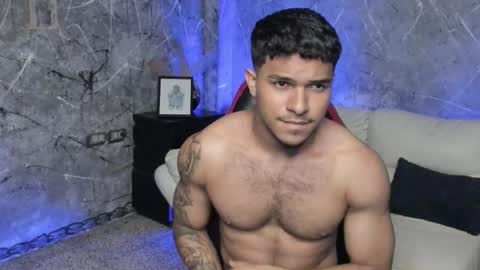 Leo independent model online show from September 20, 12:02 am