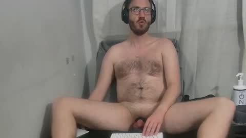 Snapshot of leobiggy227 chatting on October 19, 6:18 am LeoBiggy online show from October 19, 6:18 am