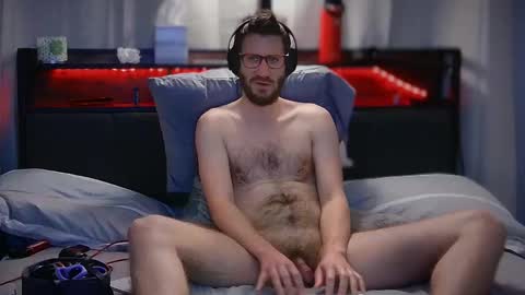 Snapshot of leobiggy227 chatting on February 25, 5:52 am LeoBiggy online show from February 25, 5:52 am