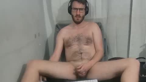 Snapshot of leobiggy227 chatting on October 22, 7:00 am LeoBiggy online show from October 22, 7:00 am