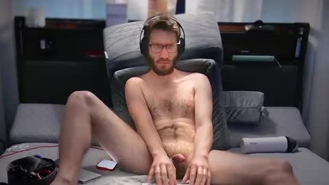 Snapshot of leobiggy227 chatting on March 3, 12:17 pm LeoBiggy online show from March 3, 12:17 pm