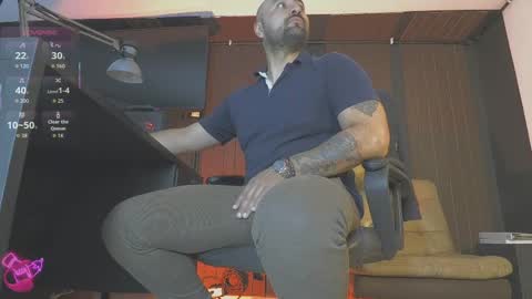 Leon online show from May 12, 4:54 am