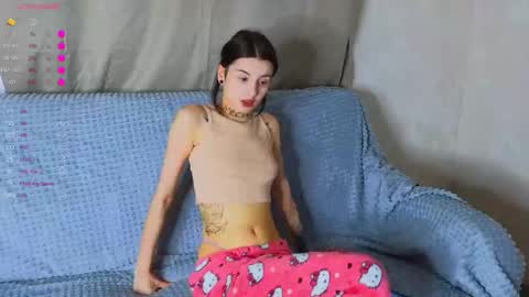 Donna online show from November 23, 3:32 pm