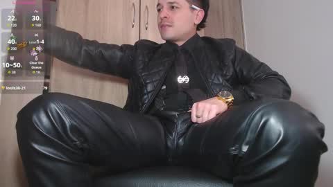 iam leonal online show from November 20, 7:33 pm