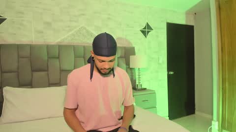Leonard online show from December 23, 6:44 am