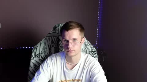 Leon online show from January 2, 12:57 pm