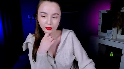 Snapshot of leslie_bird chatting on October 2, 1:43 pm leslie_bird online show from October 2, 1:43 pm