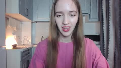  LESLIE   online show from September 14, 8:10 pm