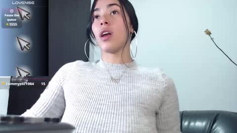 leslie  online show from January 29, 11:56 pm