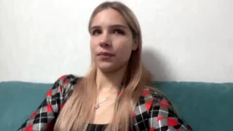 Kate online show from April 20, 3:37 pm