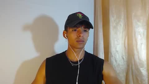 i  am lewis ly EDUARDO MEMDOZA15 online show from February 11, 2:54 pm