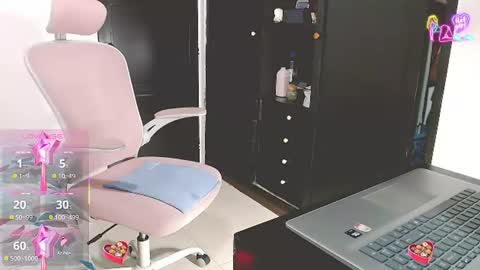 lexi19_ online show from July 22, 1:41 am