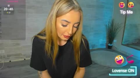 Lexi online show from September 23, 5:12 am