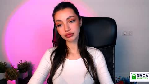 Alexia online show from November 12, 3:03 pm