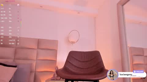 Snapshot of lexiee_grey_ chatting on October 16, 11:54 am Lexie online show from October 16, 11:54 am