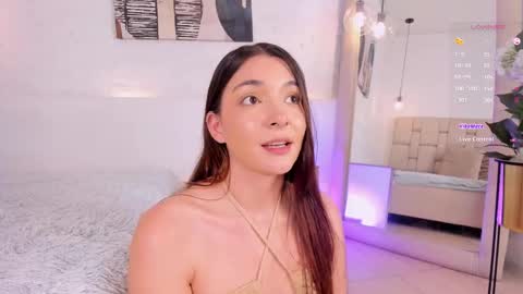 Snapshot of lexiee_grey_ chatting on February 25, 3:20 pm Lexie online show from February 25, 3:20 pm