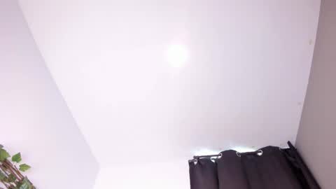 Lexieegrey online show from May 9, 7:20 pm