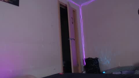 LexxxY online show from February 5, 7:01 am