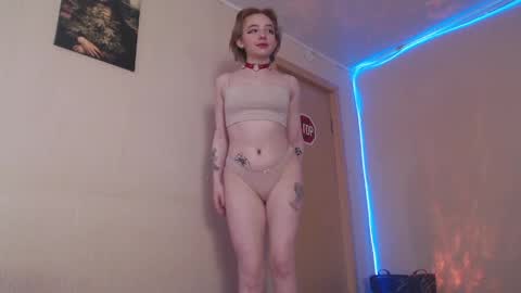 LexxxY online show from April 15, 7:01 am