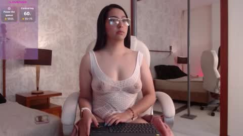 lexyblaze_ online show from November 10, 11:24 am