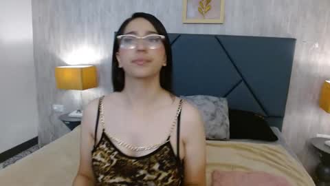 lexyblaze_ online show from January 7, 11:15 am