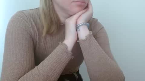 Leyla online show from May 12, 6:11 am