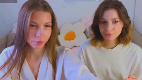 Leila online show from July 18, 10:12 pm
