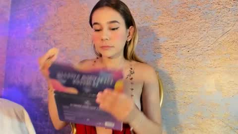 LEZY online show from December 5, 7:44 pm