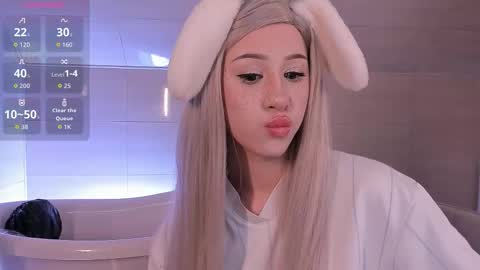 Lisa online show from October 30, 3:07 am