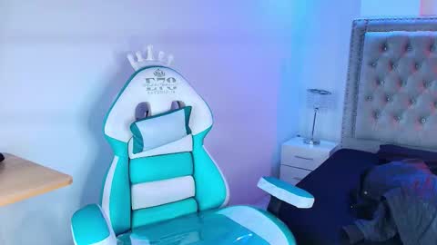 Lia  online show from March 17, 3:33 am