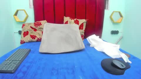lia_cherryx online show from June 7, 7:13 am