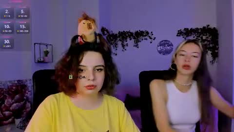 lia_dream_ online show from July 4, 8:40 am