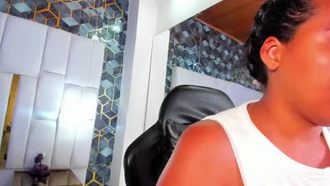 lia_mariana online show from January 10, 5:35 am