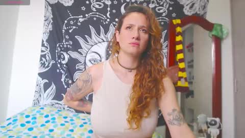 Lia Monroe online show from December 17, 4:03 pm