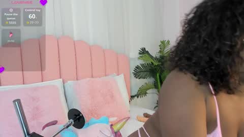 Snapshot of lia_queen18 chatting on September 13, 11:23 am lia_queen18 online show from September 13, 11:23 am