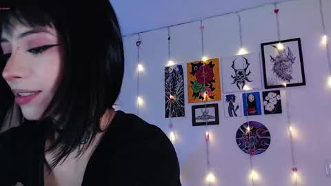 Liaa  online show from April 18, 2:02 am