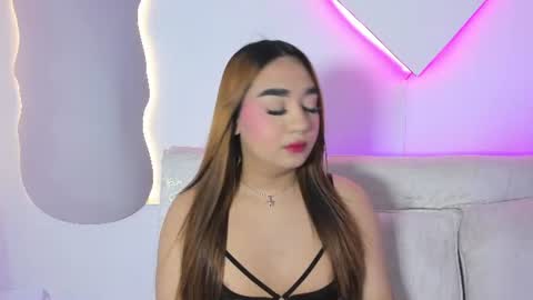 La  online show from July 27, 8:06 pm