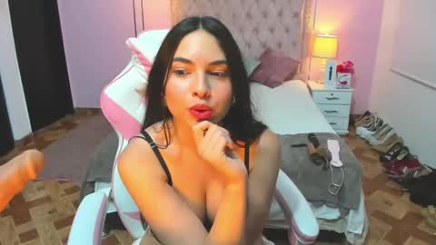 Liah online show from March 11, 5:24 am