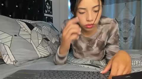 Lia Kent online show from February 27, 4:13 am