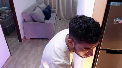 liam_bronw online show from January 6, 11:31 pm