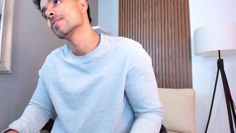 Snapshot of liam_colliins chatting on February 13, 11:39 am Liam Collins online show from February 13, 11:39 am