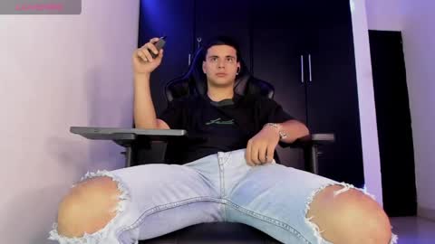 Liam online show from April 7, 4:47 am