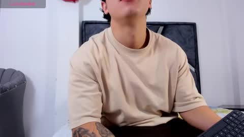 Call me Lian online show from February 1, 12:35 pm