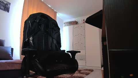 Liam online show from April 1, 8:59 am