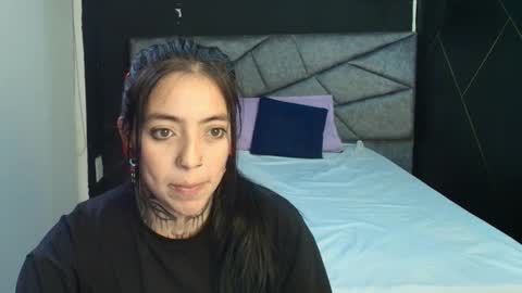 L I A M O N R O E online show from November 30, 12:12 pm