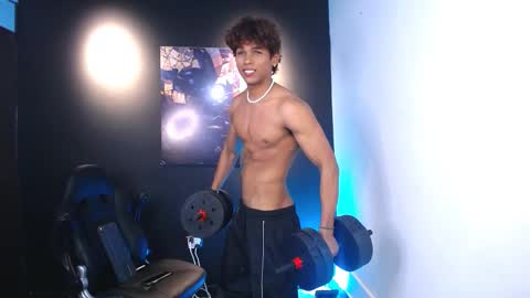 liamvibes212 online show from January 18, 11:52 am