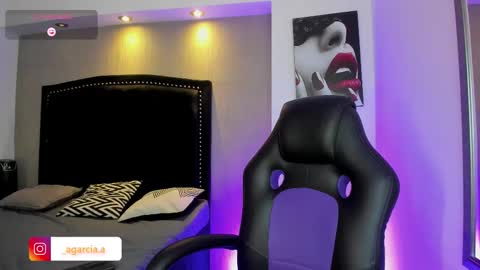 liam online show from March 28, 4:58 am