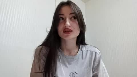 Lia online show from November 19, 12:48 pm