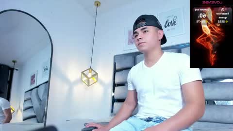 lianfox_ online show from April 14, 12:19 pm